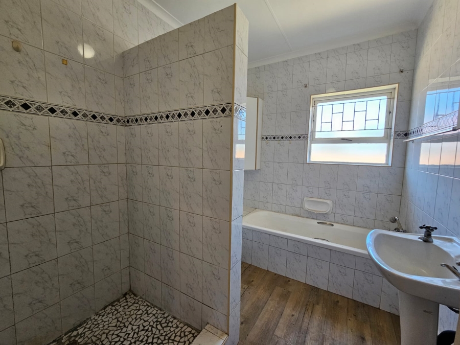 2 Bedroom Property for Sale in C Place Eastern Cape